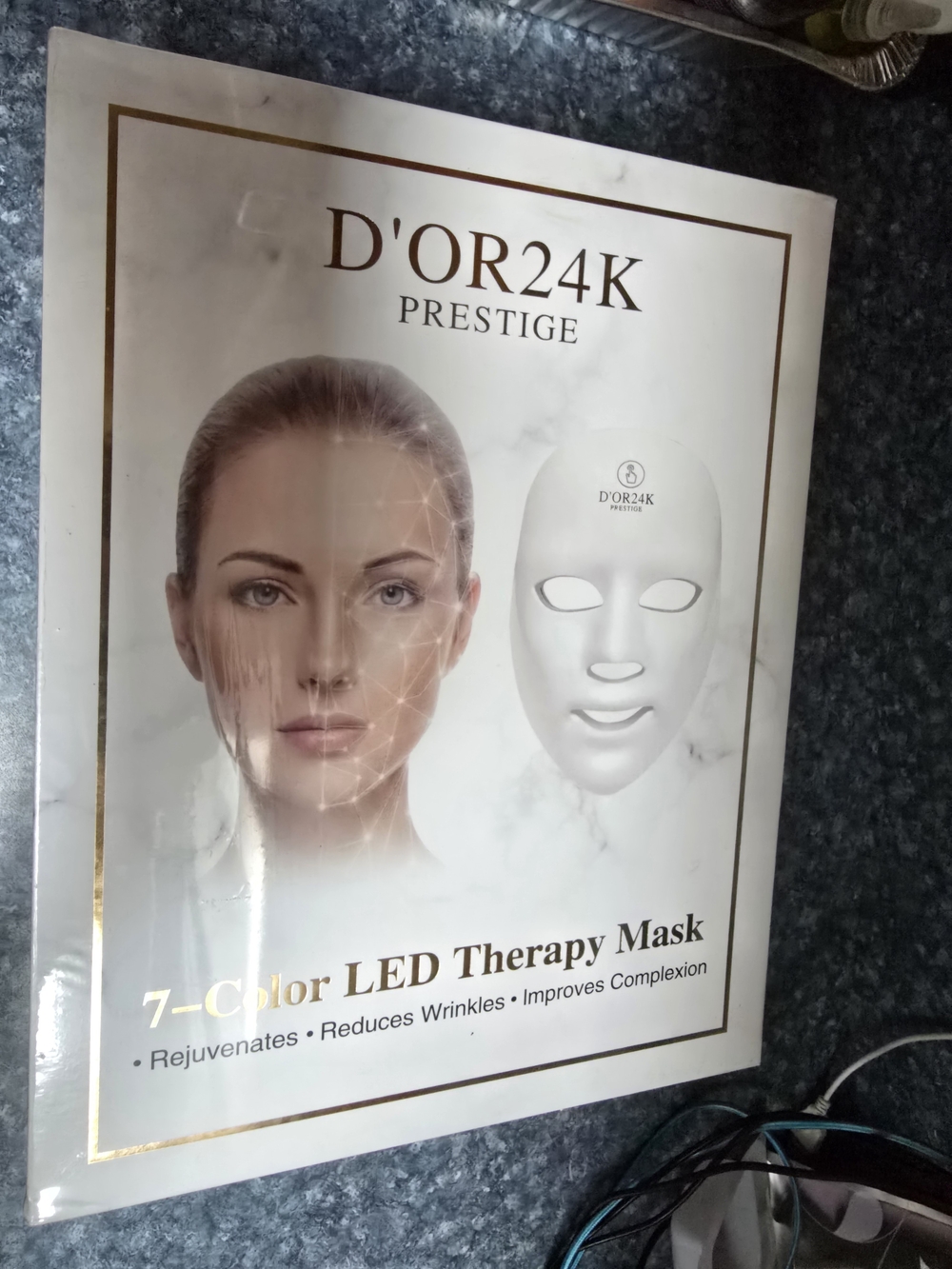 D'OR24K Prestige White 7-Color LED Therapy Mask - Women Skincare Mask - Picture 2 of 4